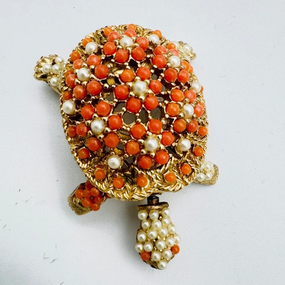 Vintage Ciner Turtle Brooch Gold‎ Tone Coral Pearl Beads Figural Head Movement